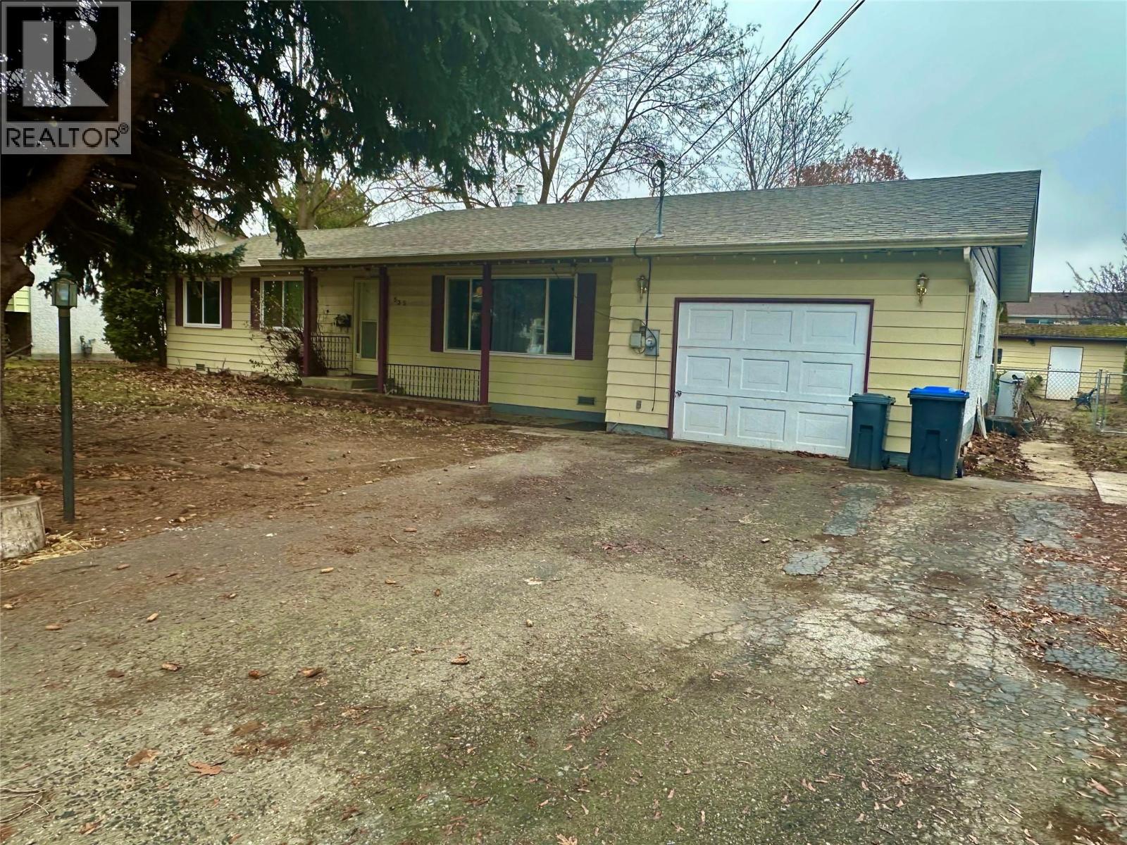 535 Hardie Road - 2