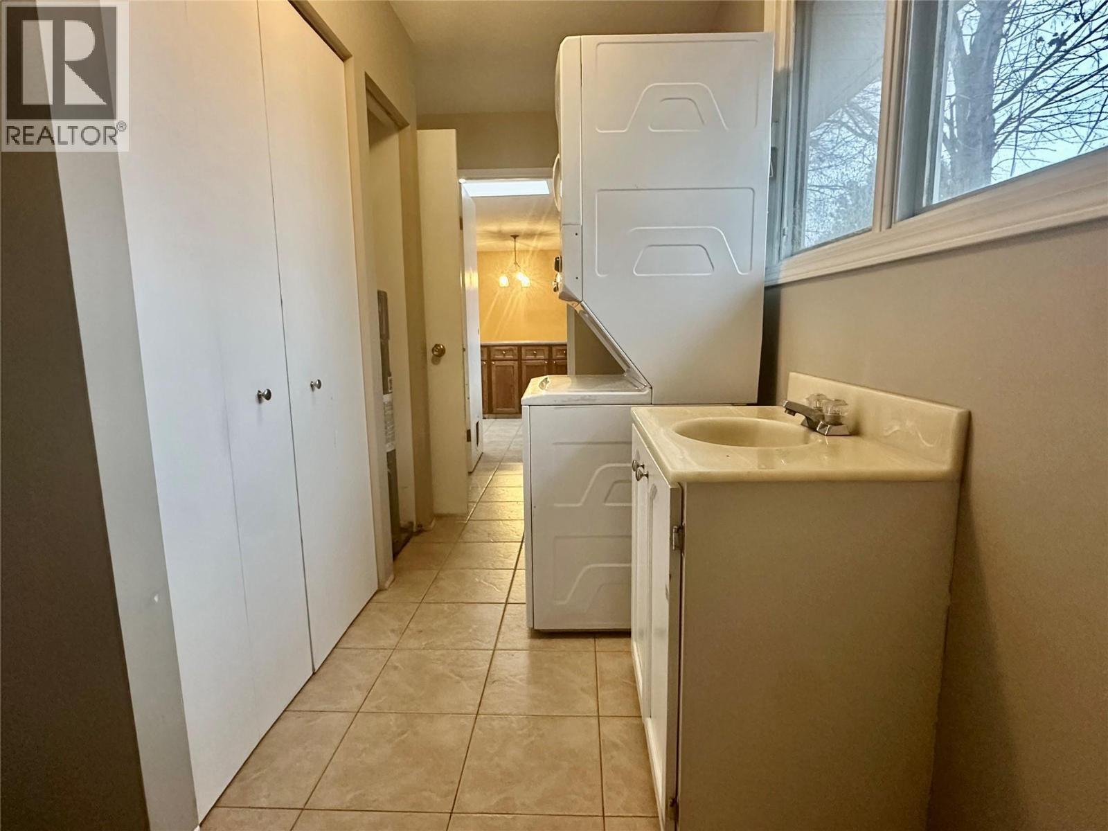 535 Hardie Road - 25