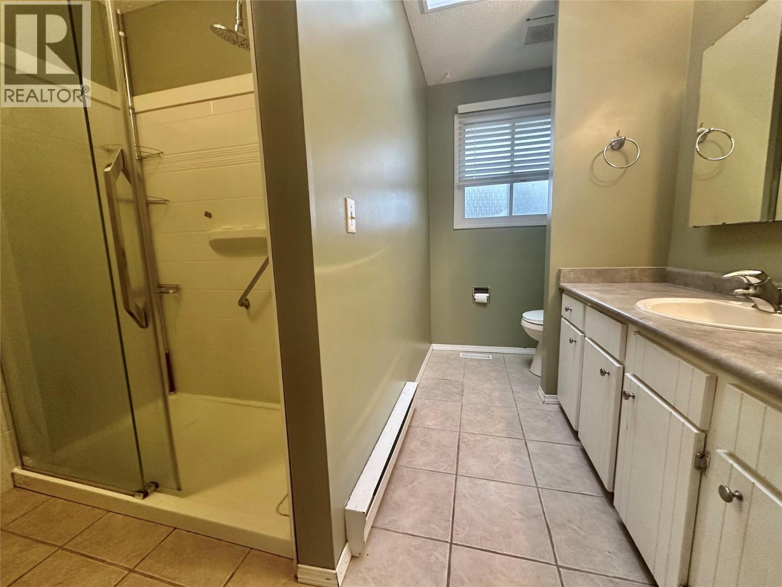 535 Hardie Road - 28