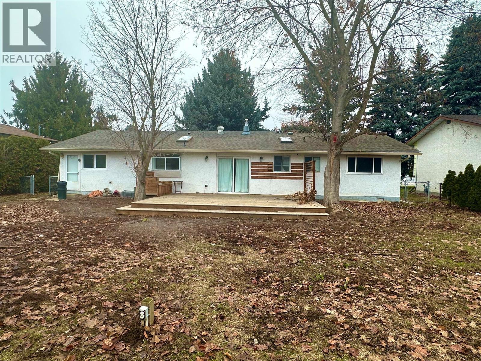 535 Hardie Road - 4
