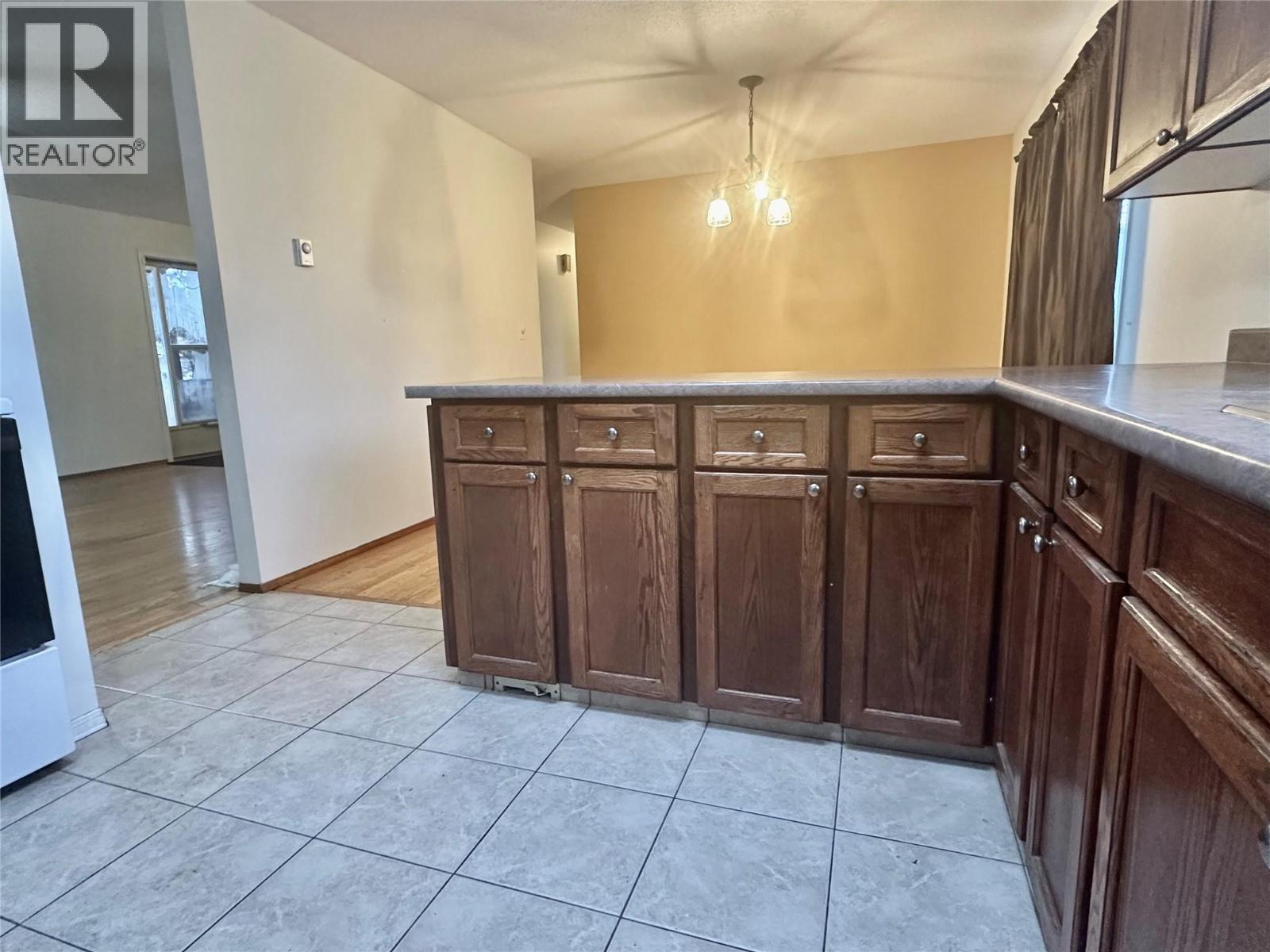 535 Hardie Road - 21