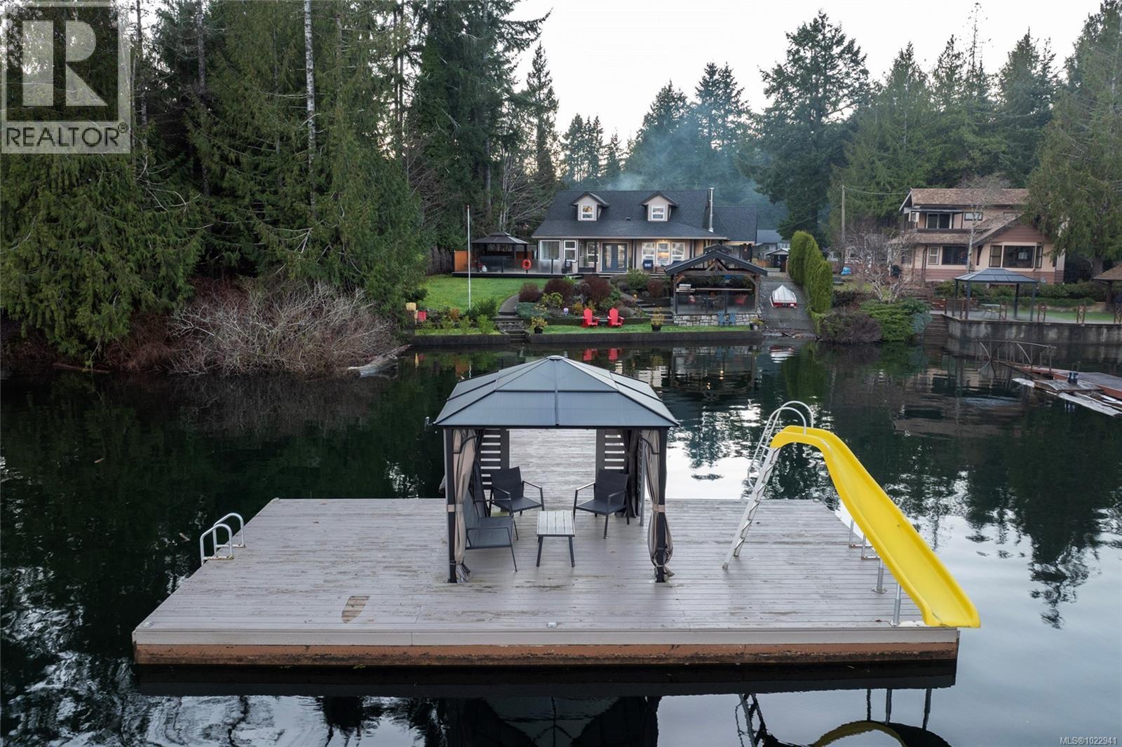 7247 Walton Rd, Honeymoon Bay