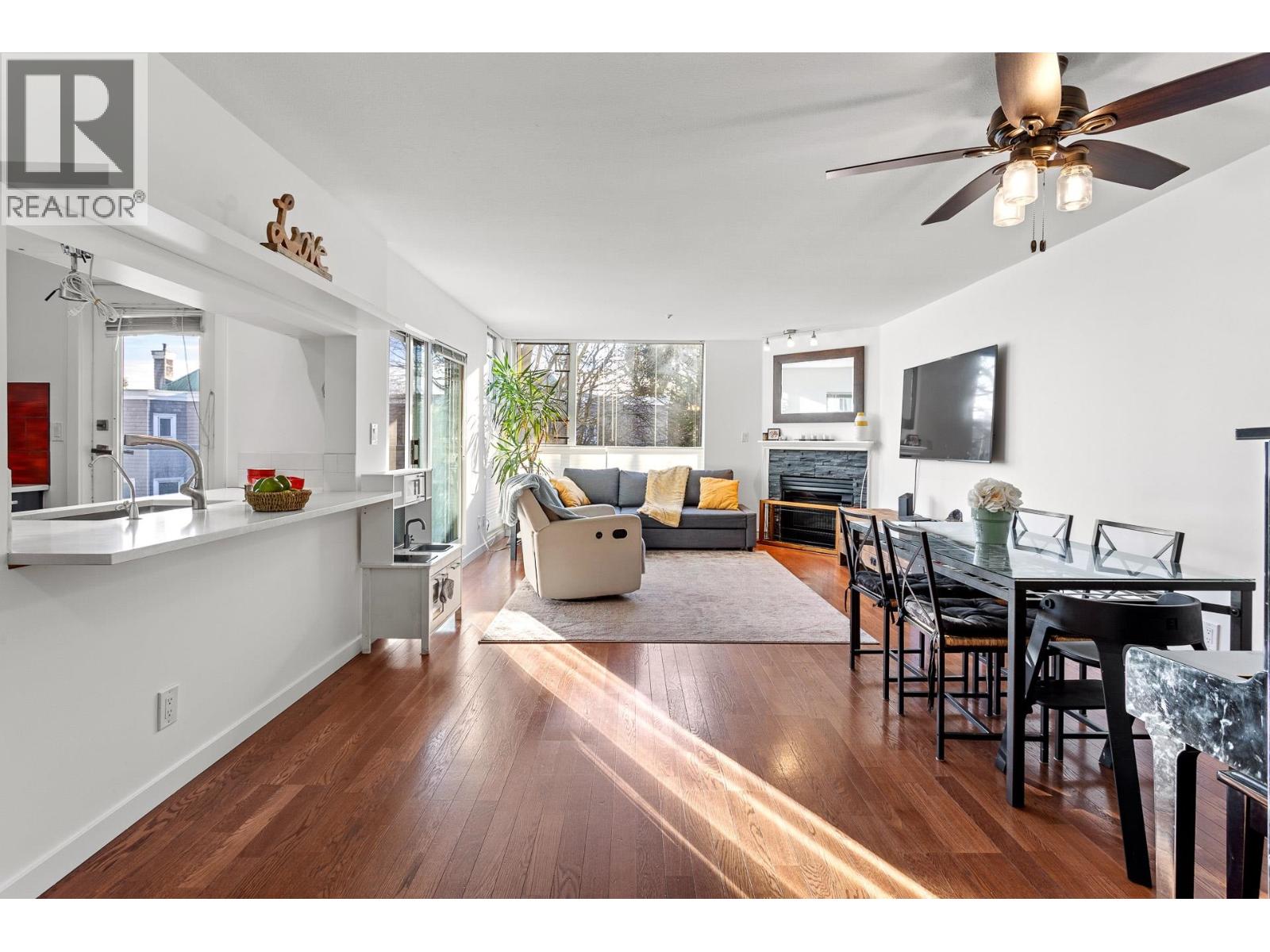 212 8460 JELLICOE STREET, Vancouver