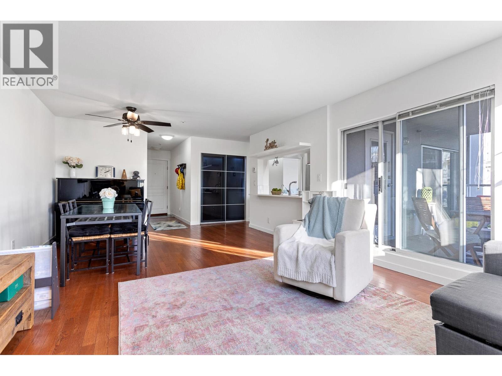 212 8460 JELLICOE STREET, Vancouver