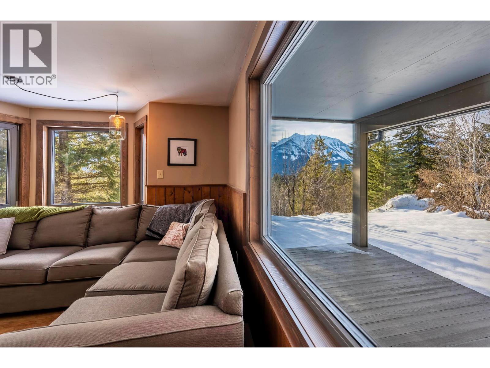 1615 Campbell Road - 27