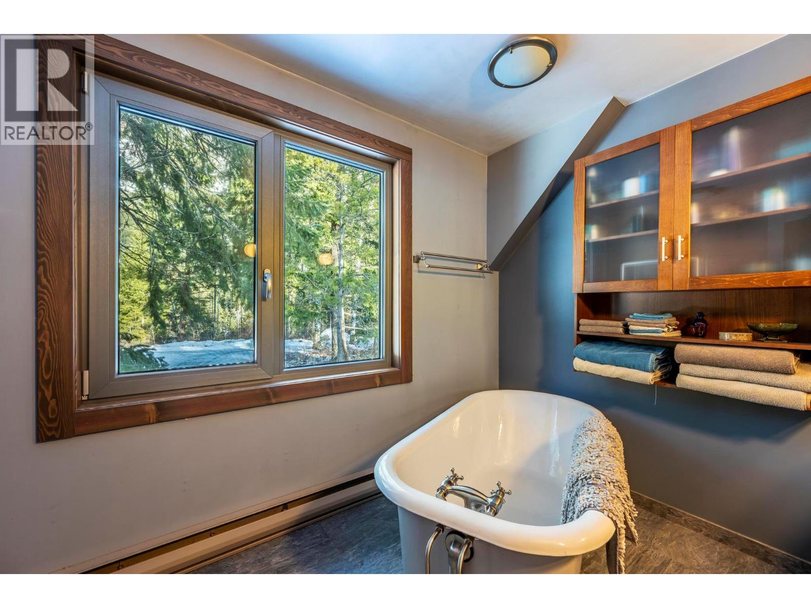 1615 Campbell Road - 57
