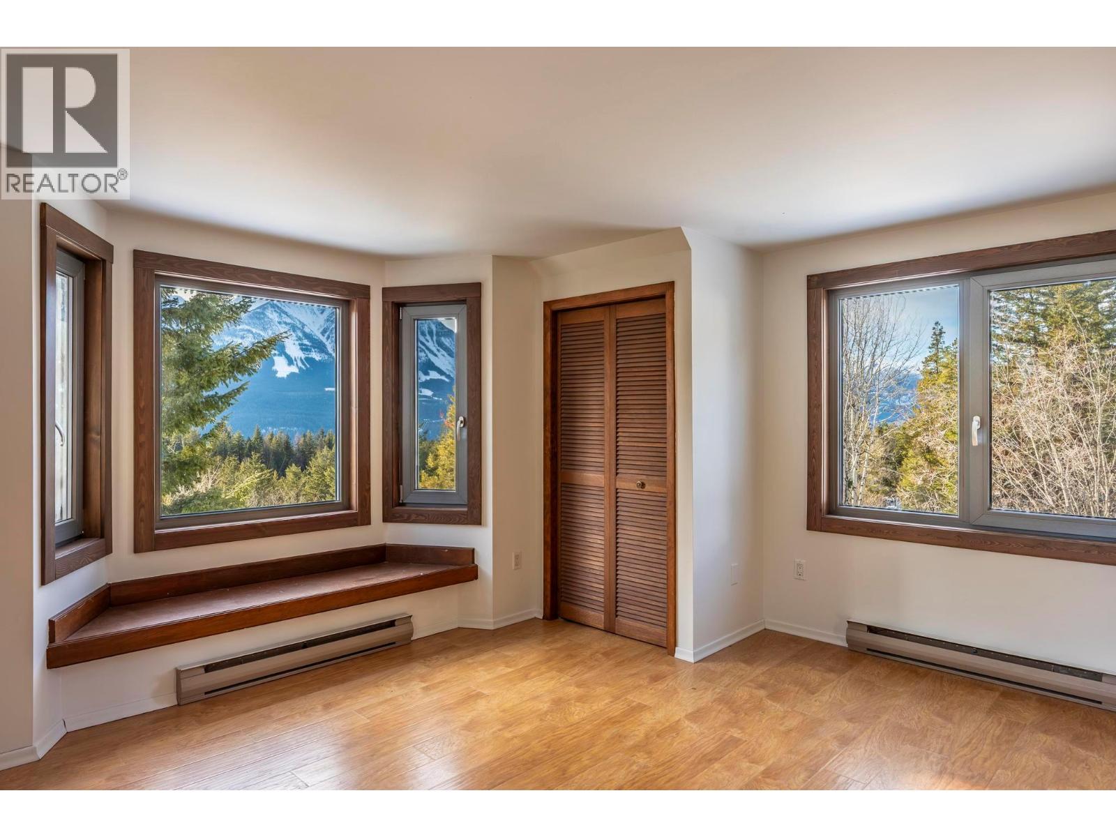 1615 CAMPBELL ROAD - 45