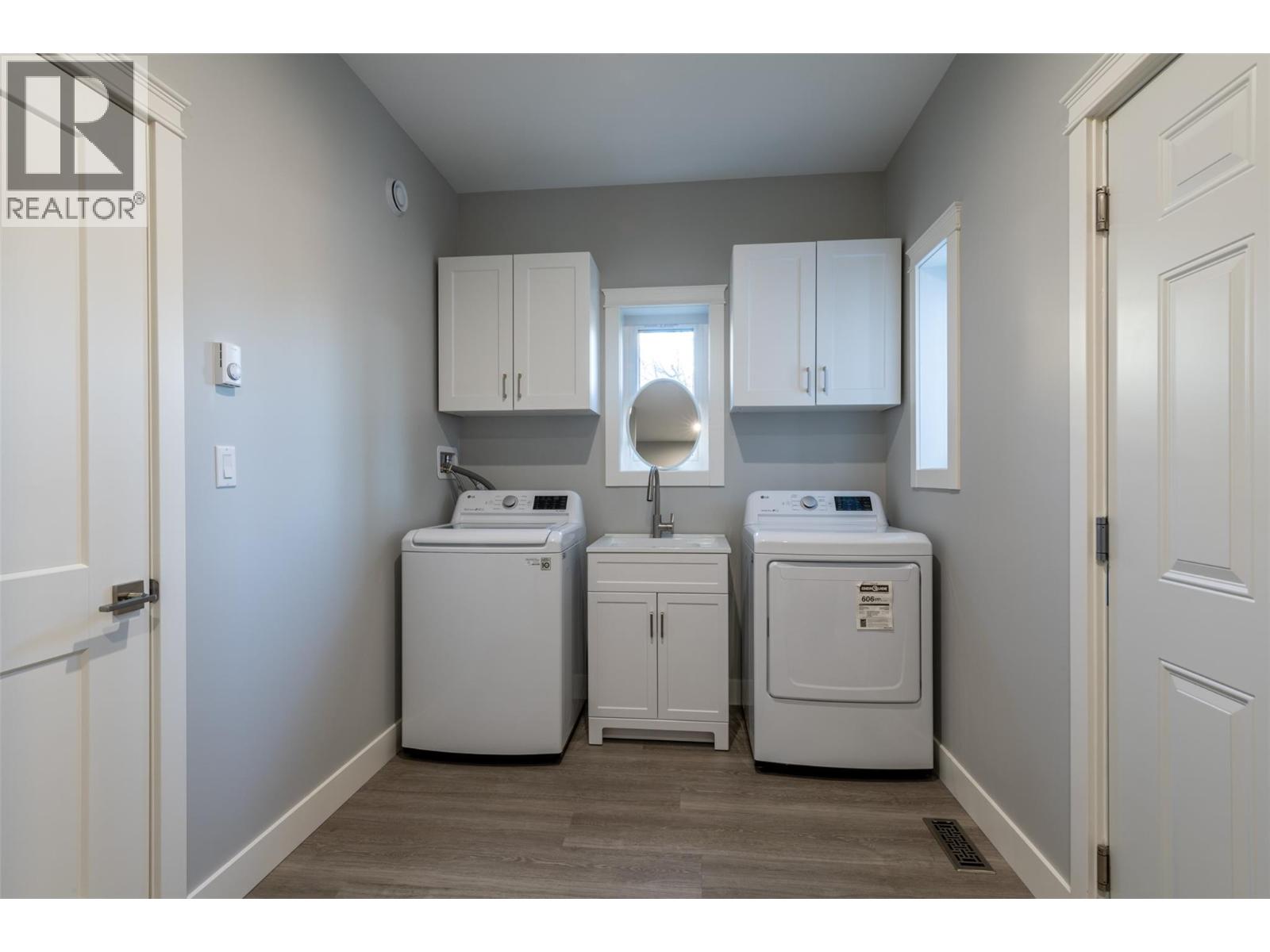 615 9th Street S - 32