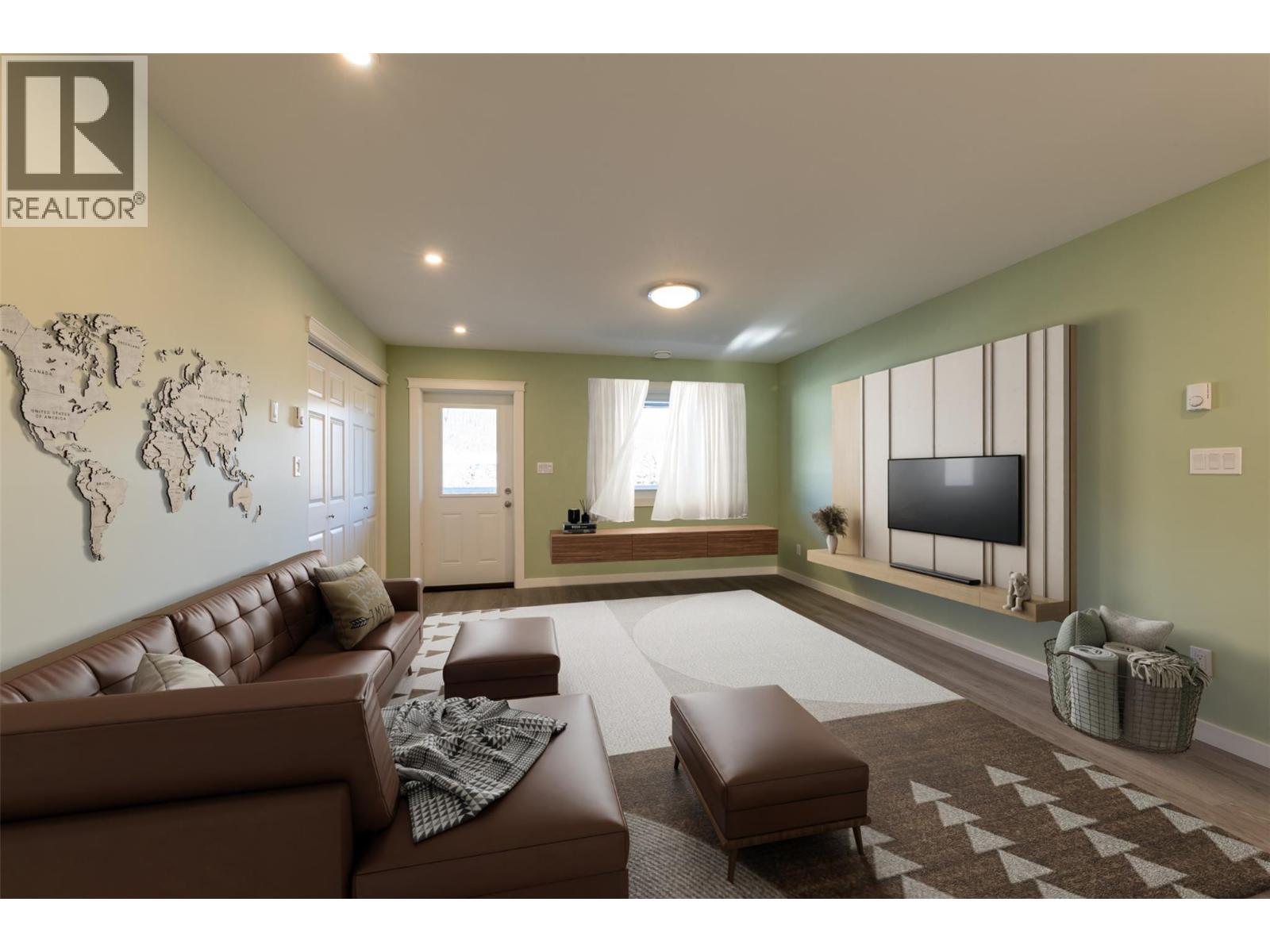 615 9th Street S - 38