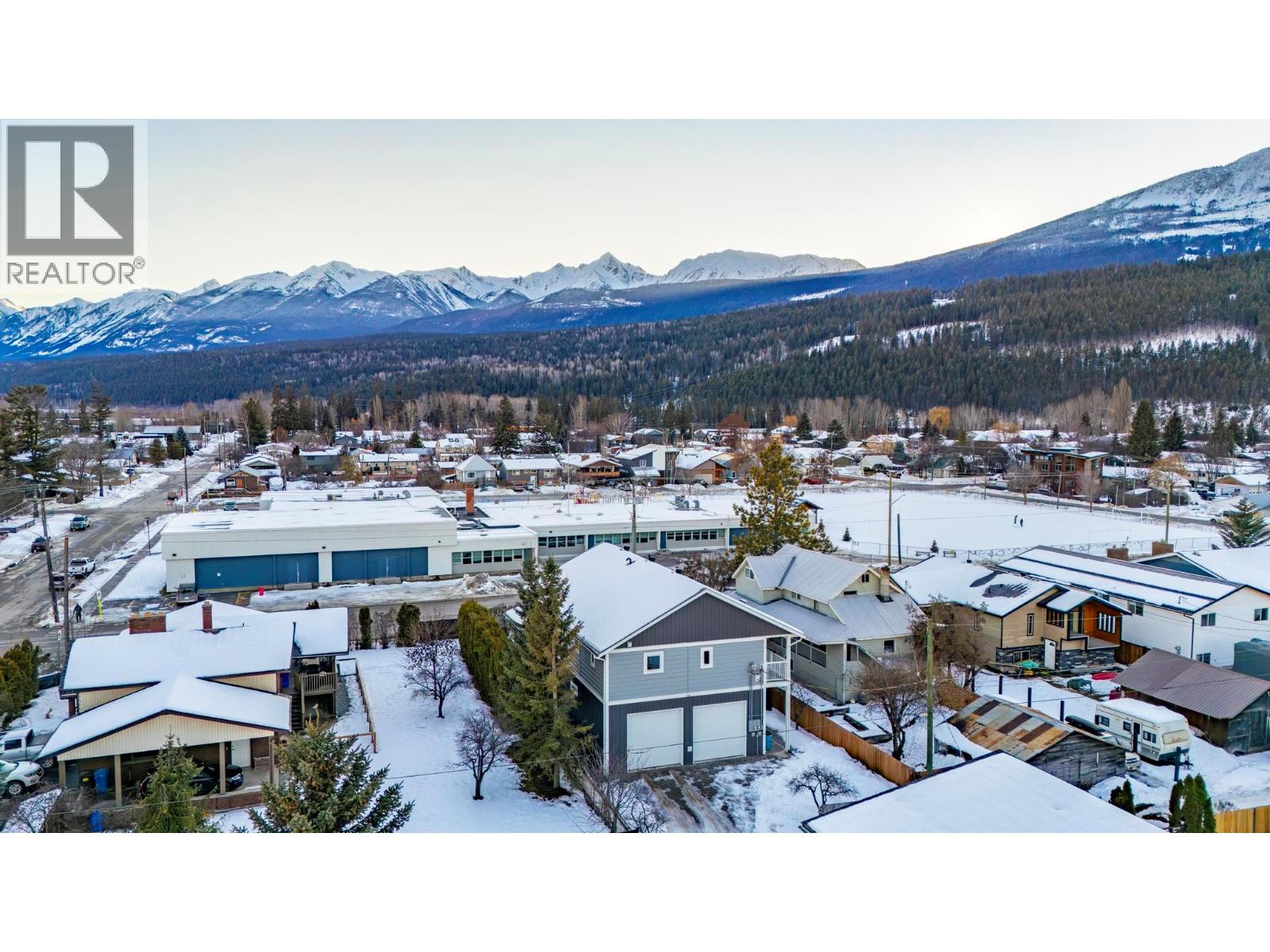 615 9TH STREET S - 6