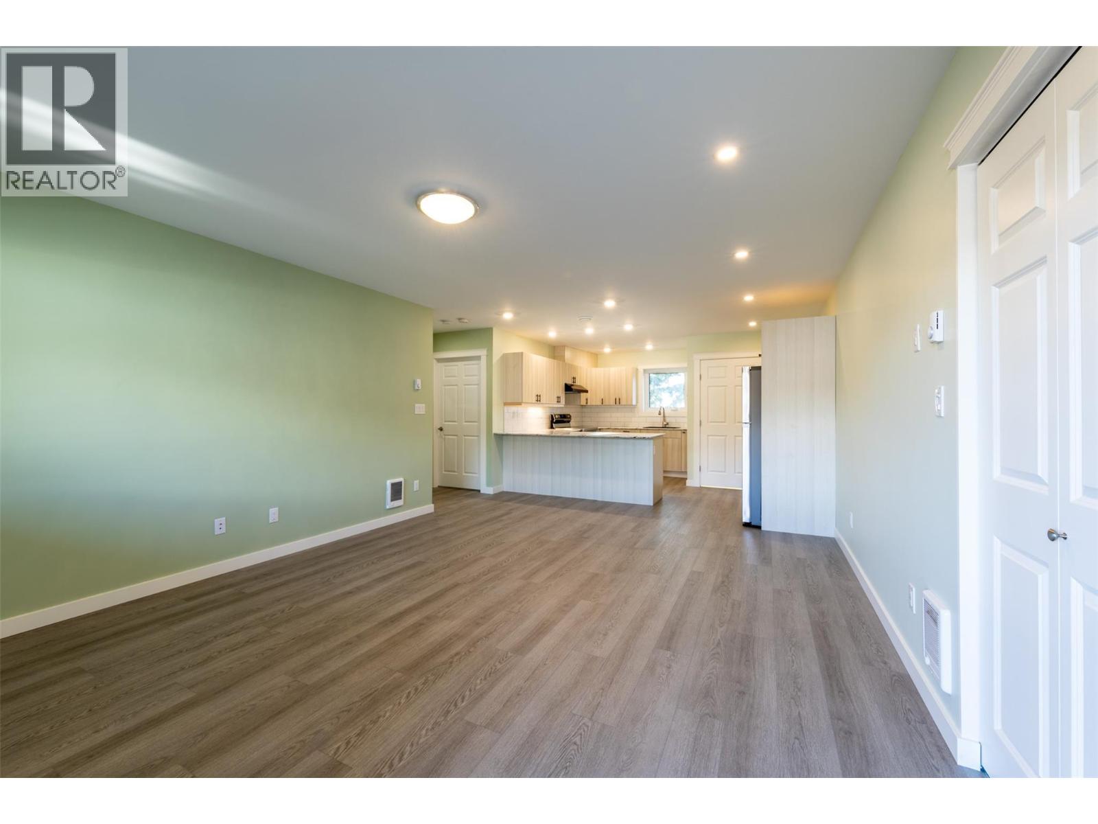 615 9TH STREET S - 39