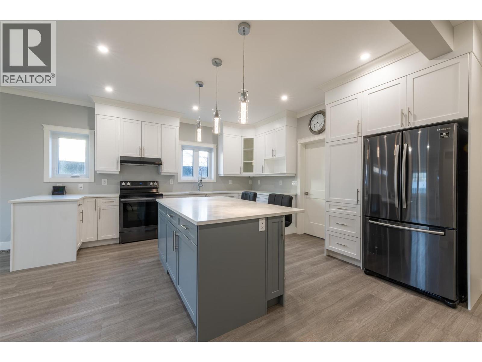 615 9th Street S - 20