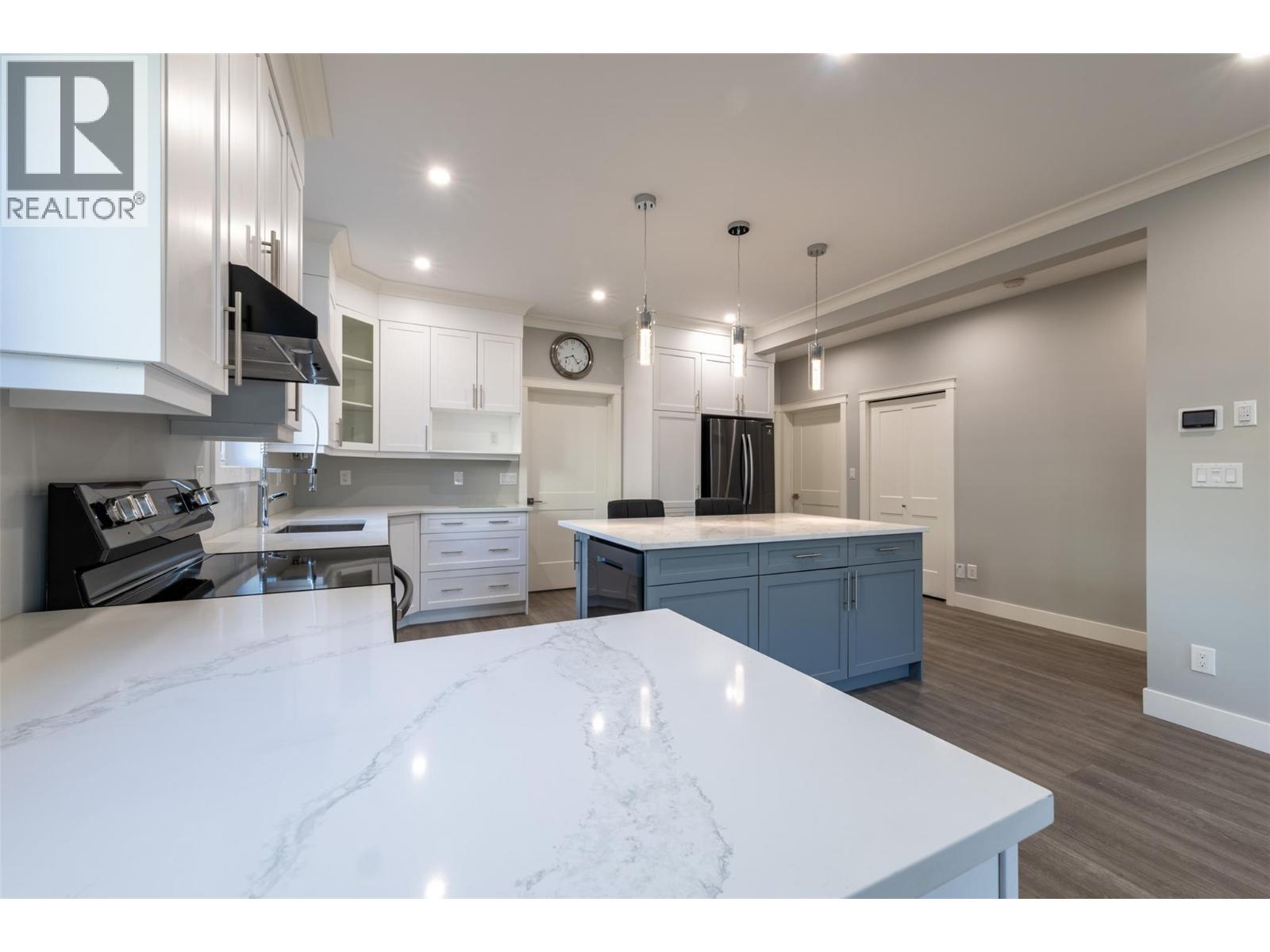 615 9th Street S - 21