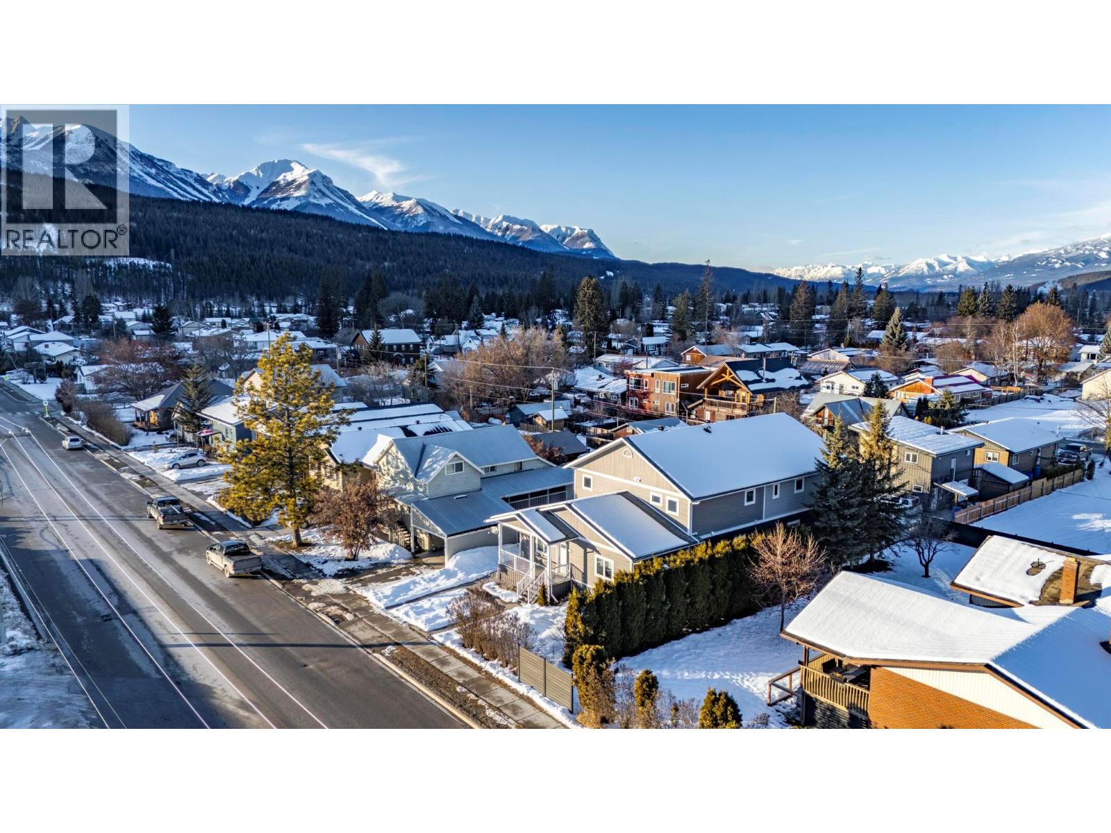 615 9TH STREET S - 8