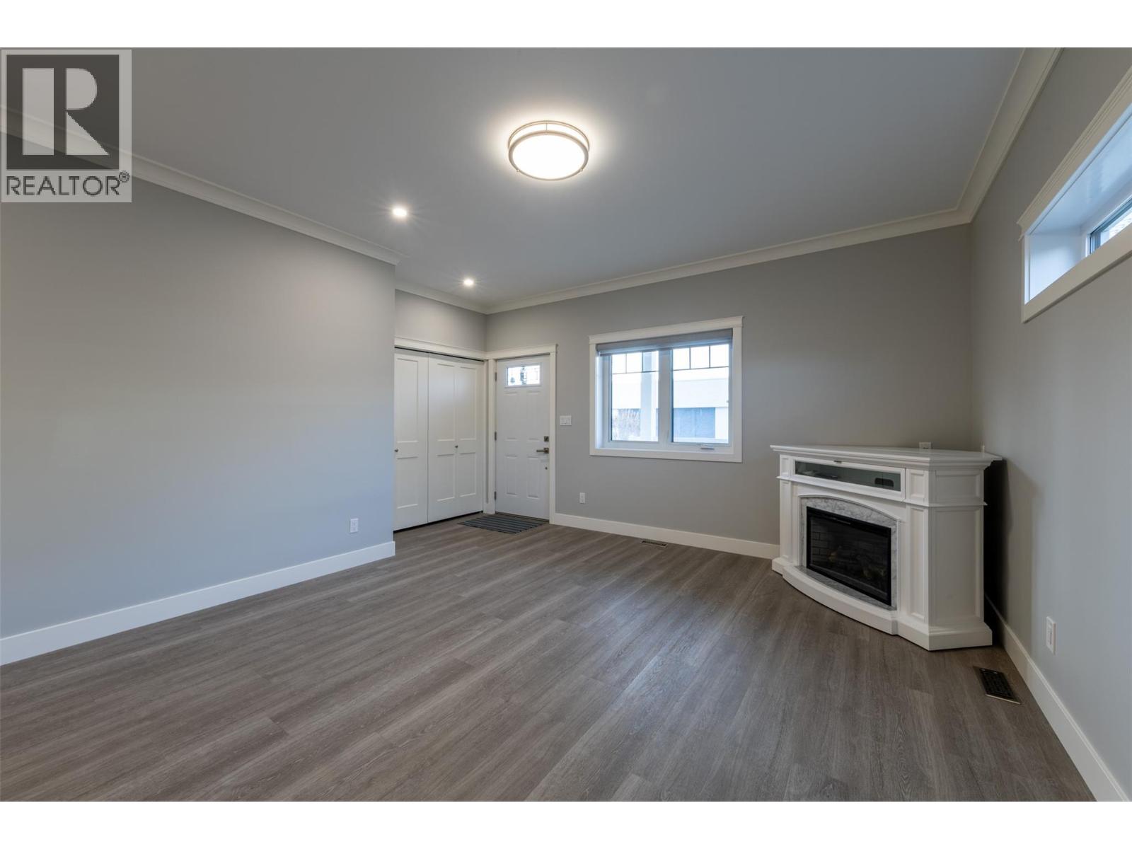 615 9th Street S - 17