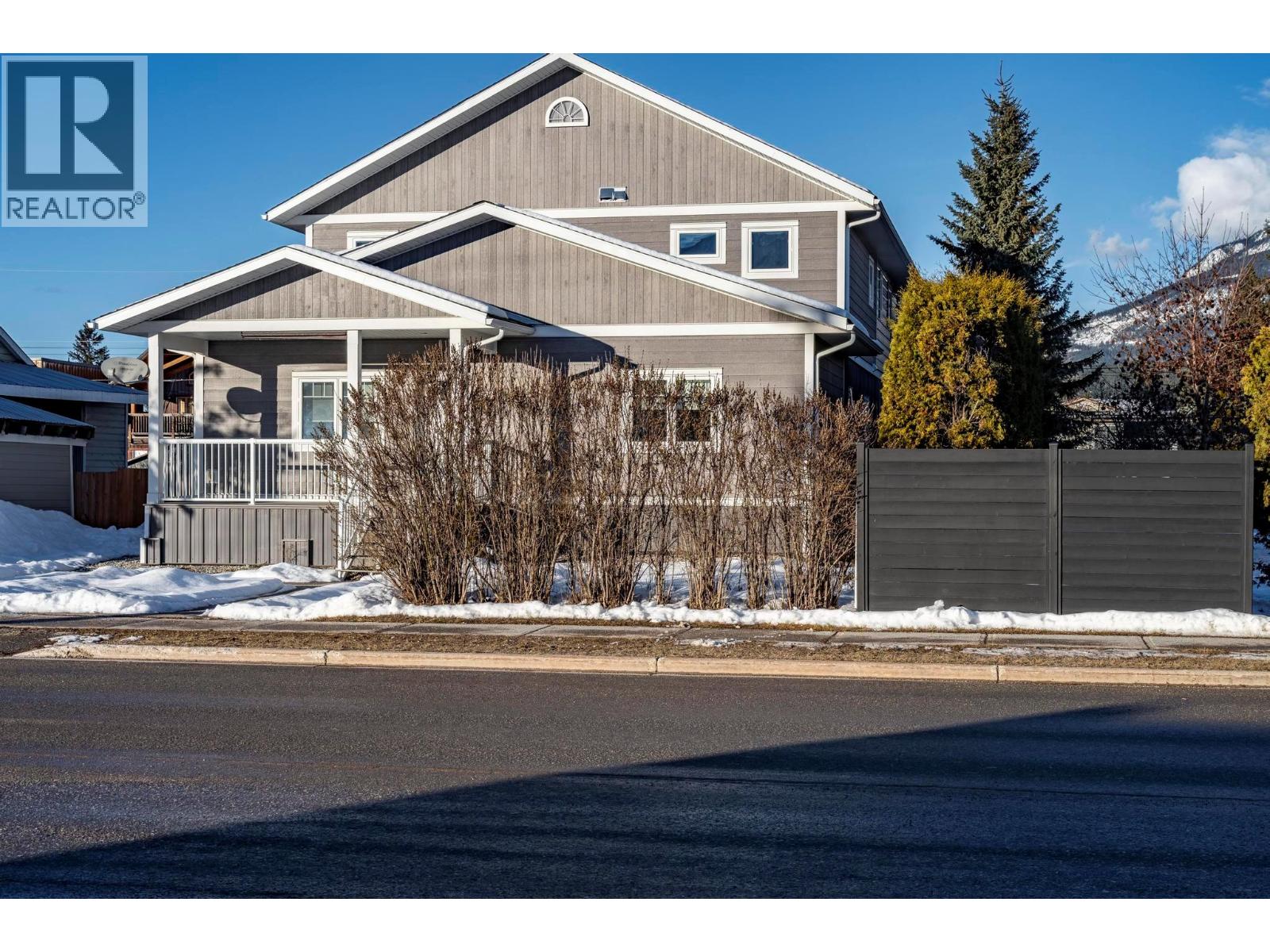 615 9TH STREET S - 81