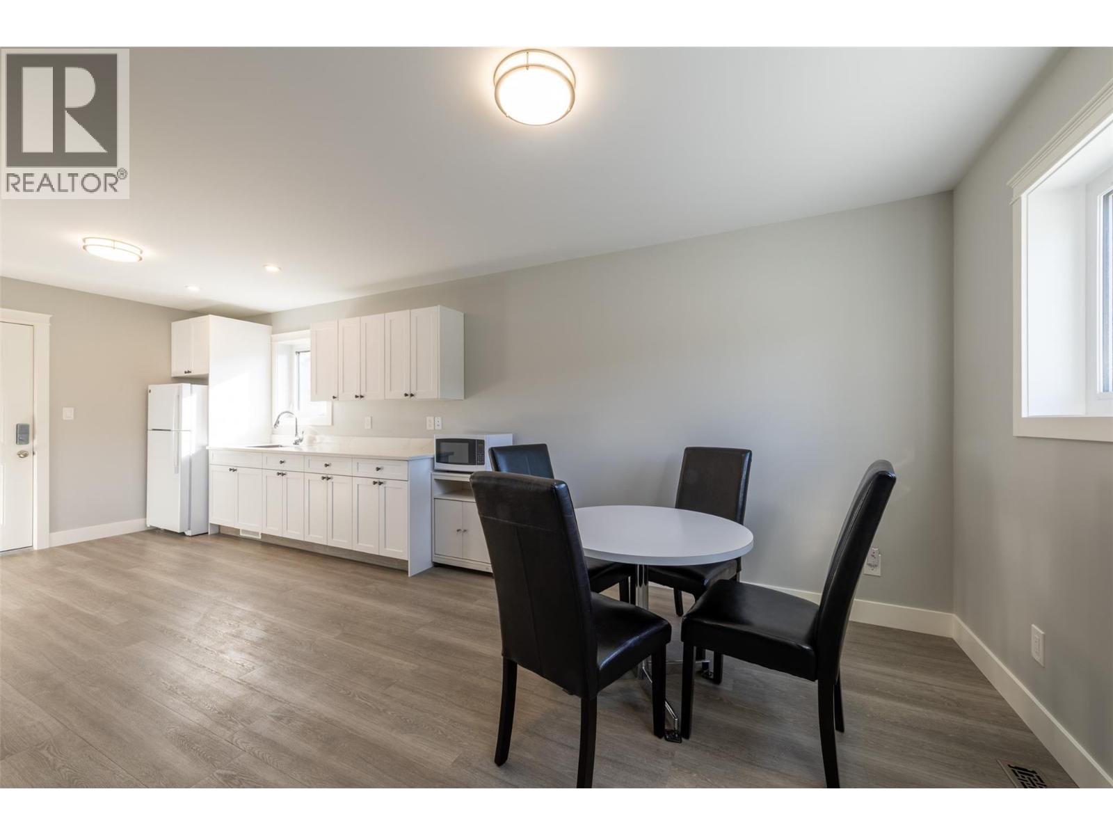 615 9TH STREET S - 53