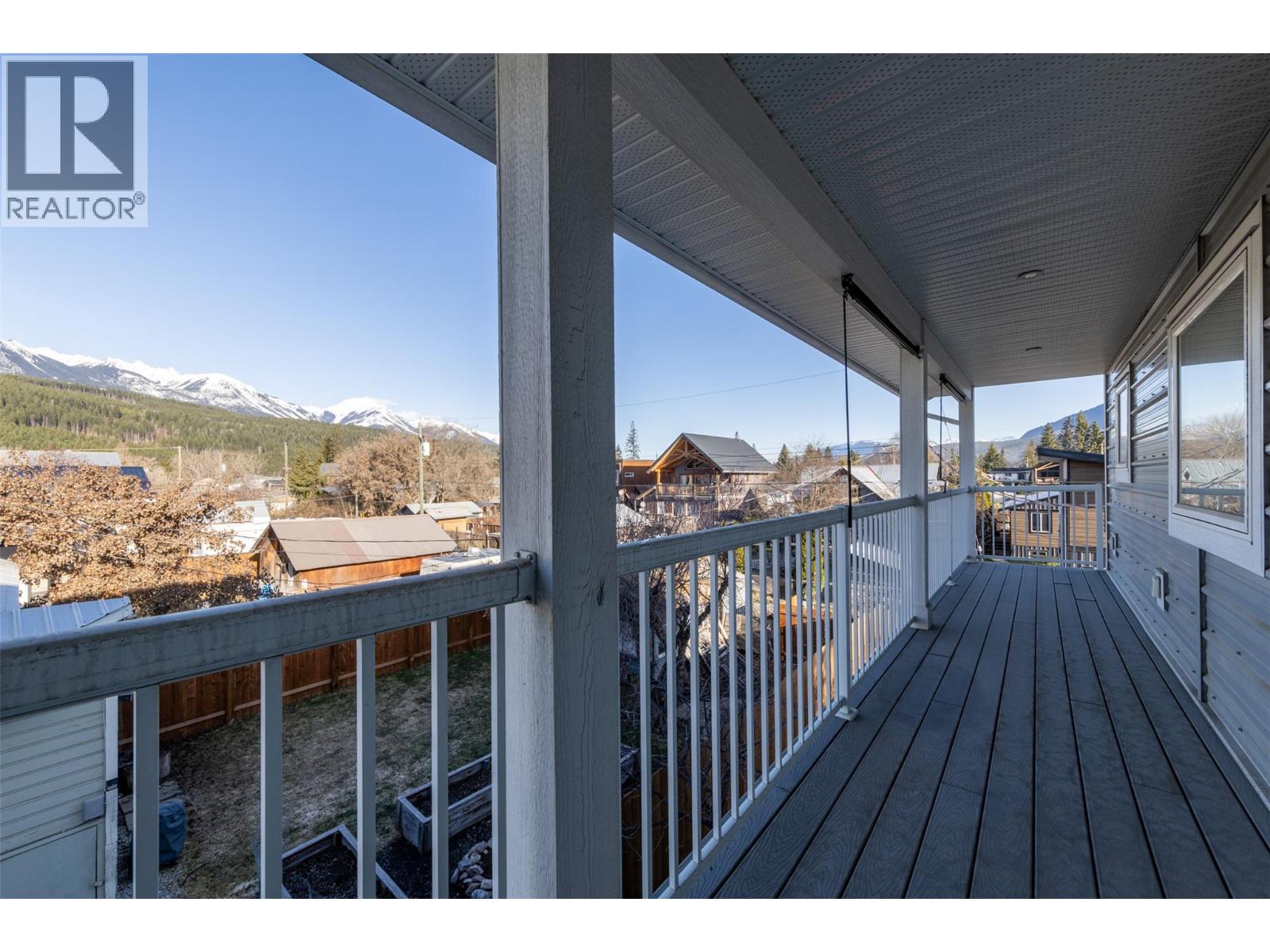 615 9TH STREET S - 48