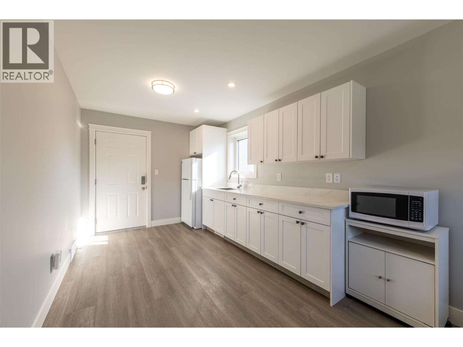 615 9TH STREET S - 51