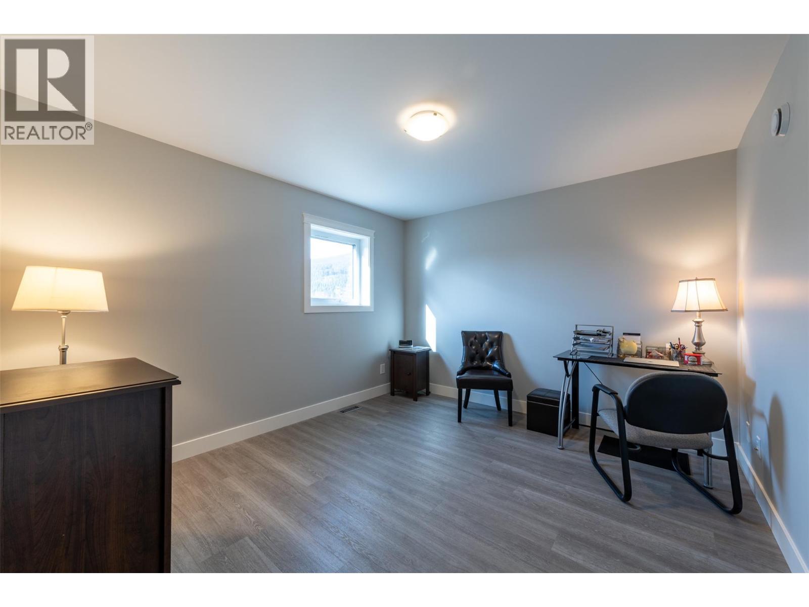 615 9TH STREET S - 56