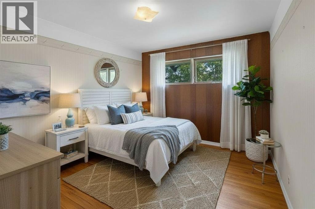 Single Family House Bungalow for Sale in   Avenue NE Winston Heights/Mountview Calgary 