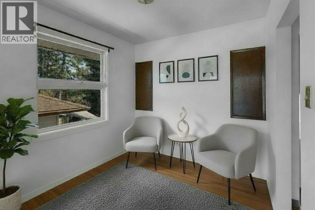 Single Family House Bungalow for Sale in   Avenue NE Winston Heights/Mountview Calgary 