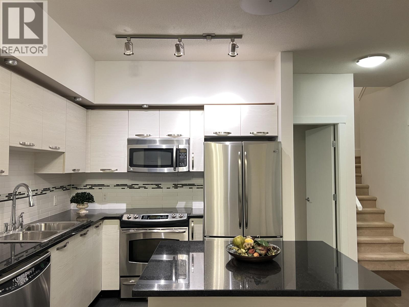 103 7478 BYRNEPARK WALK, Burnaby