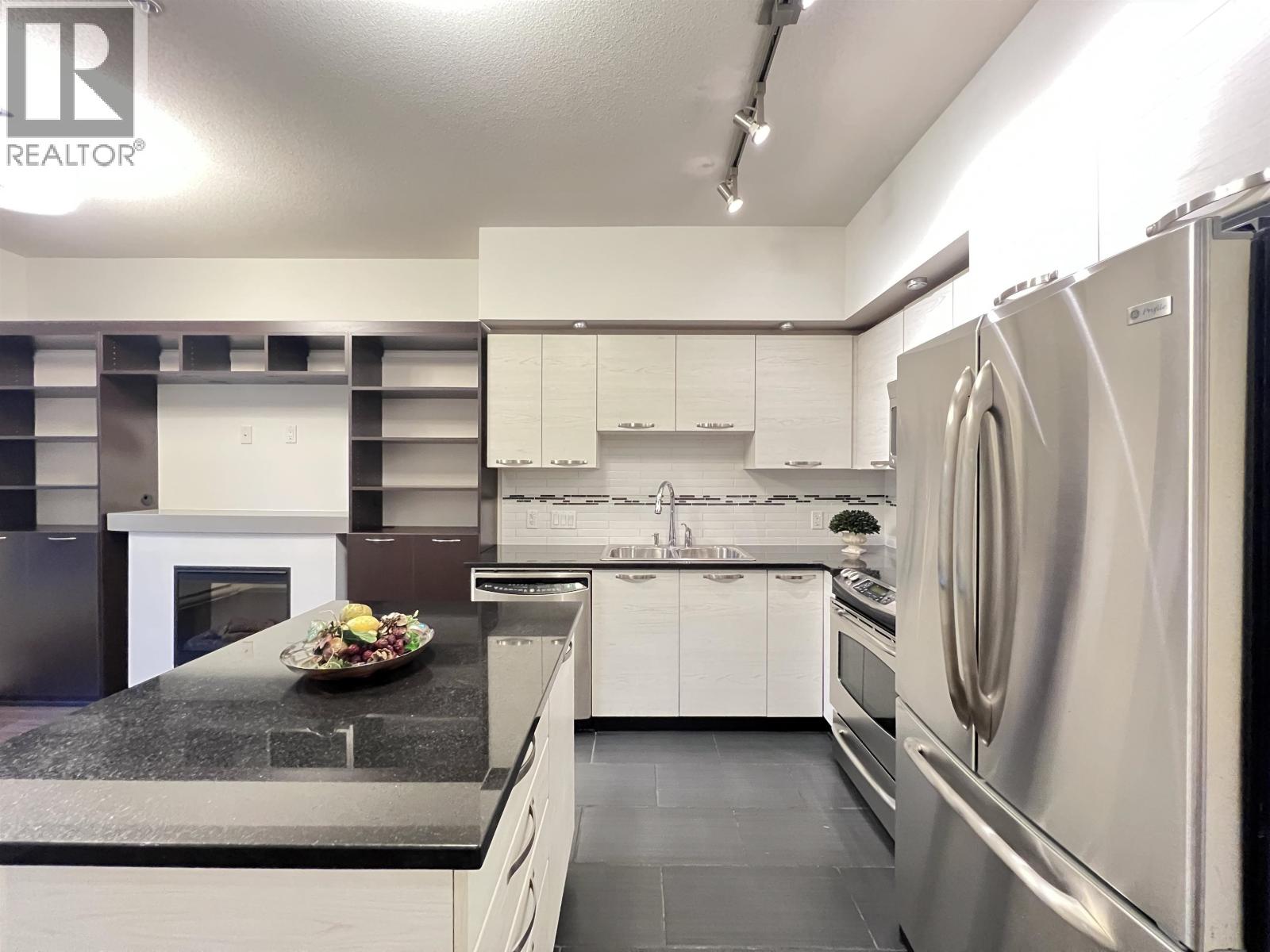 103 7478 BYRNEPARK WALK, Burnaby