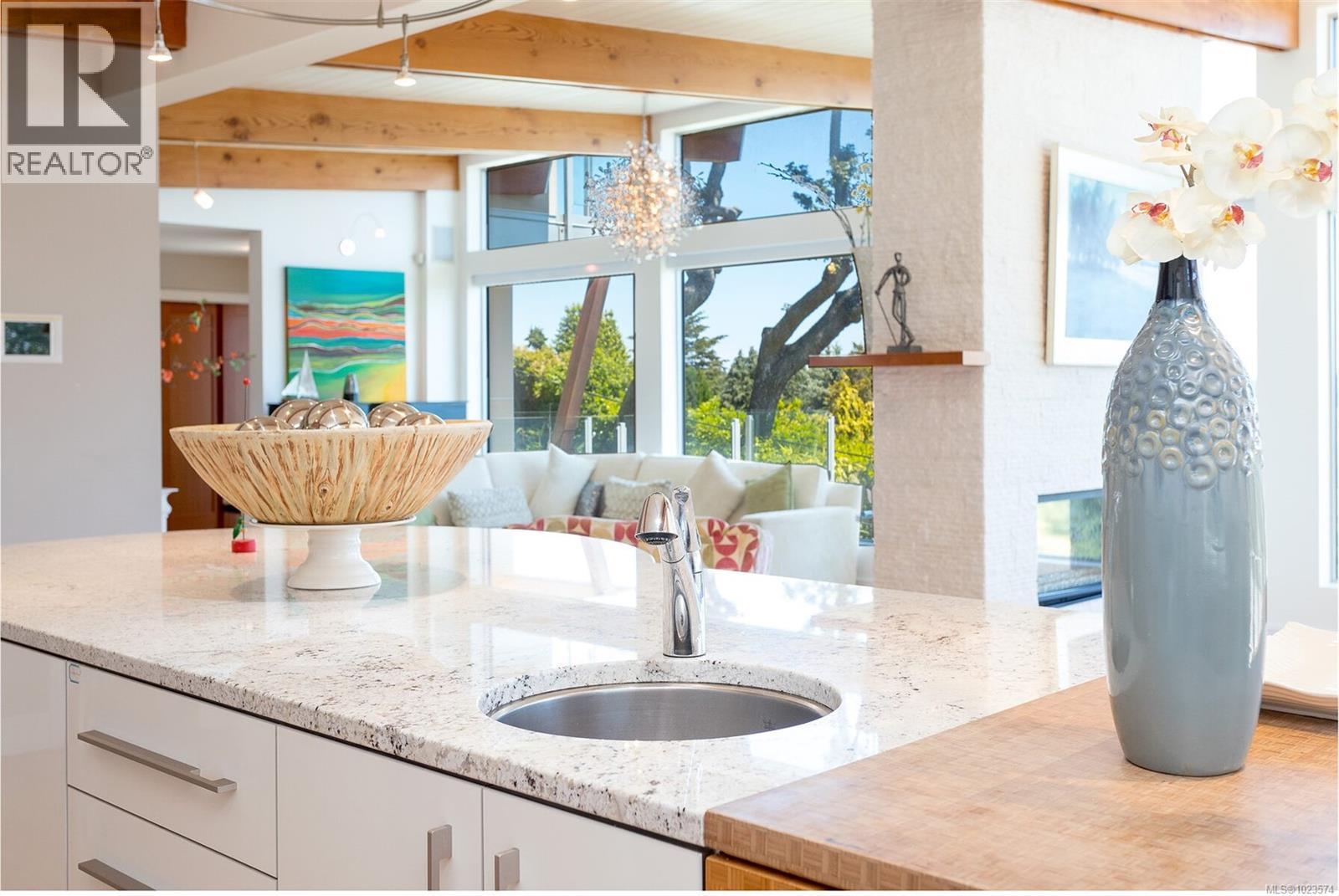  2597 Vista Bay Road, Saanich