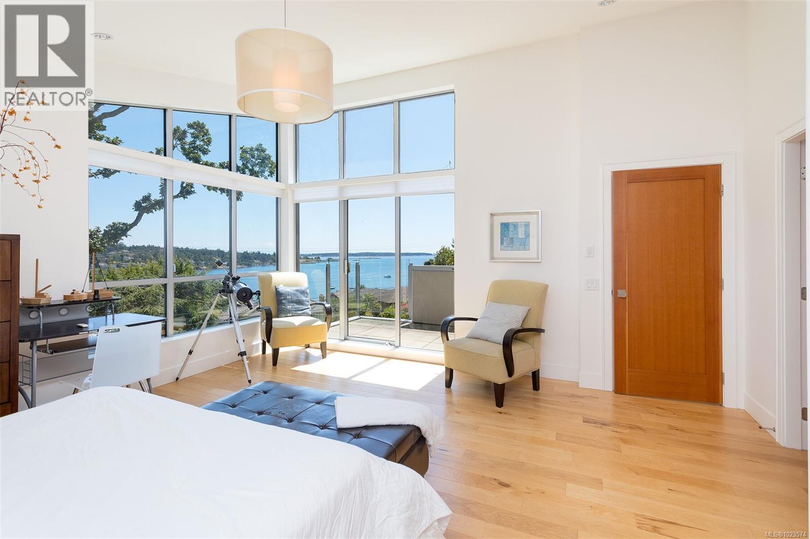  2597 Vista Bay Road, Saanich