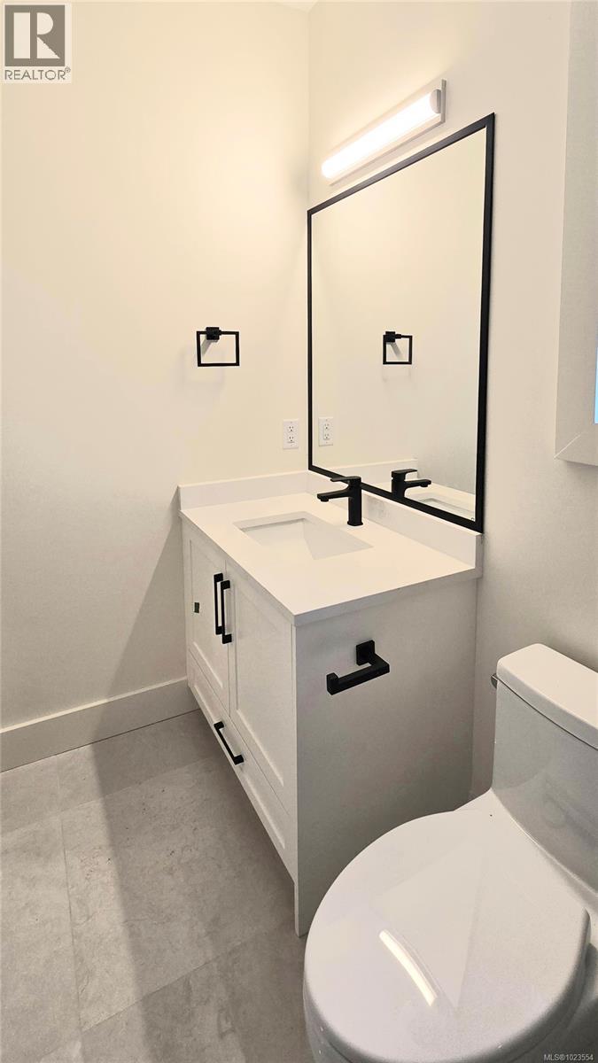 909 HARBOUR VIEW ST - 12