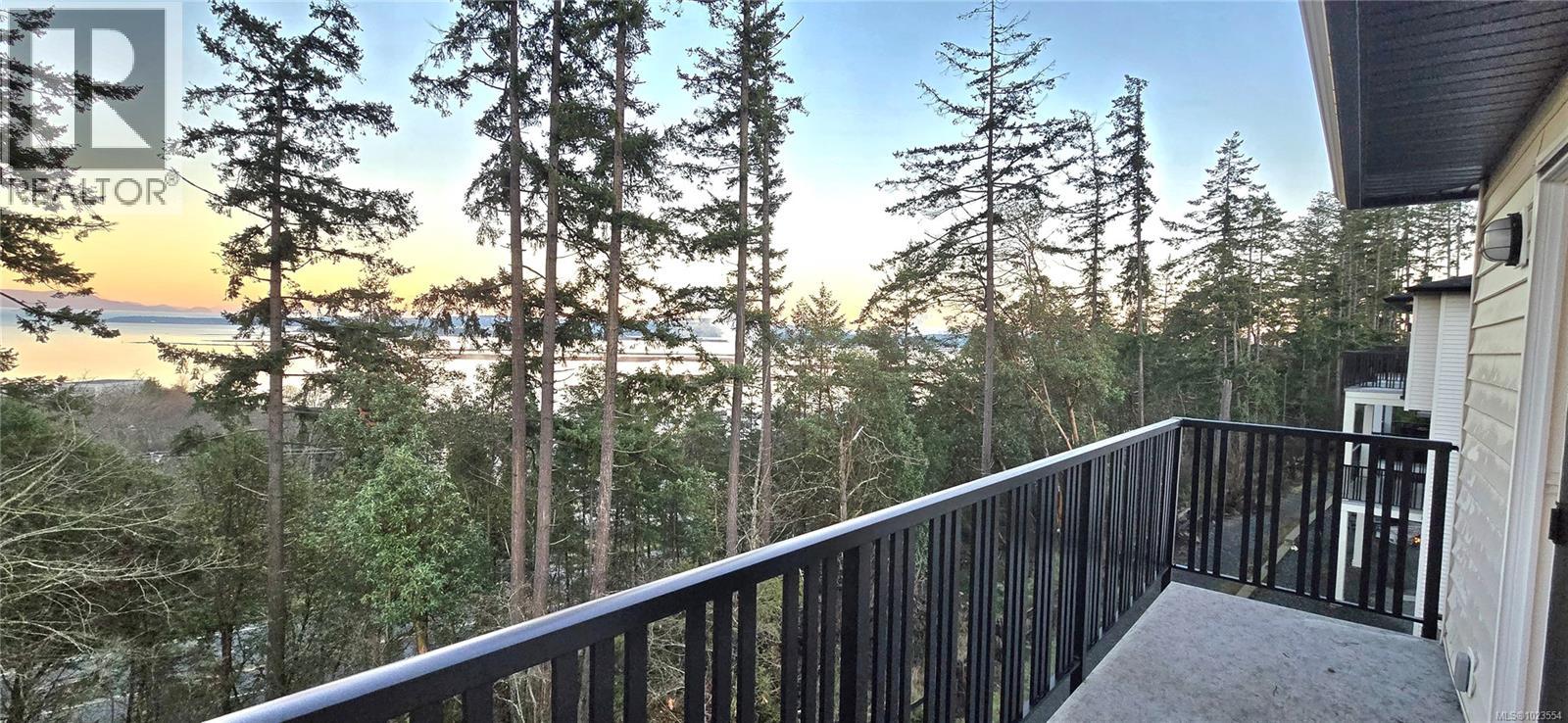 909 HARBOUR VIEW ST - 13