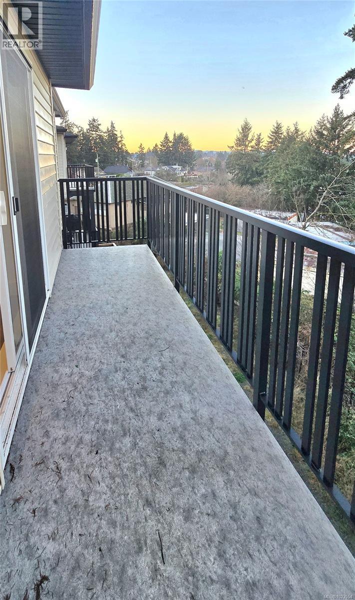 909 HARBOUR VIEW ST - 15