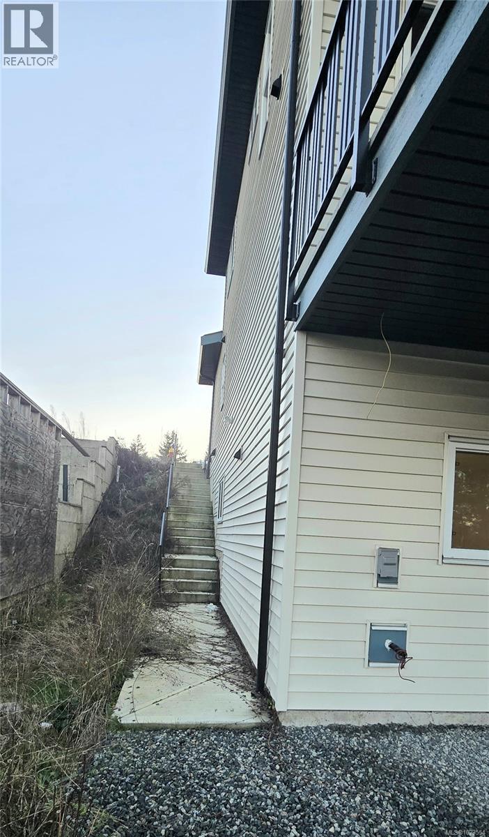 909 HARBOUR VIEW ST - 28