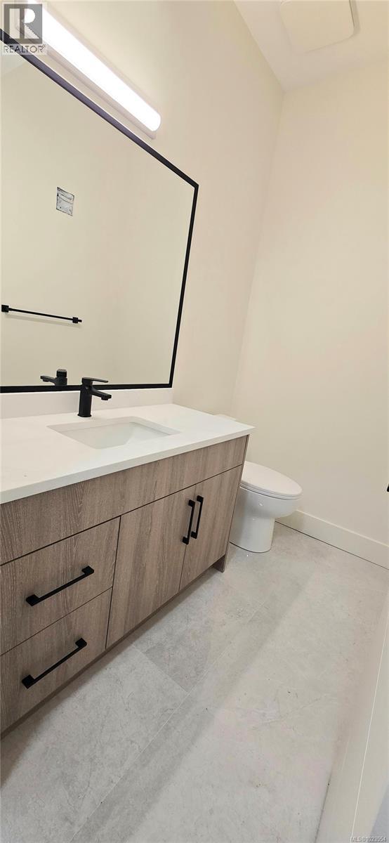 909 HARBOUR VIEW ST - 41