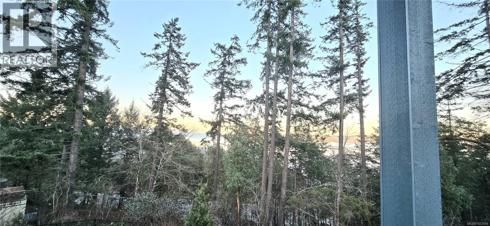 909 HARBOUR VIEW ST - 46