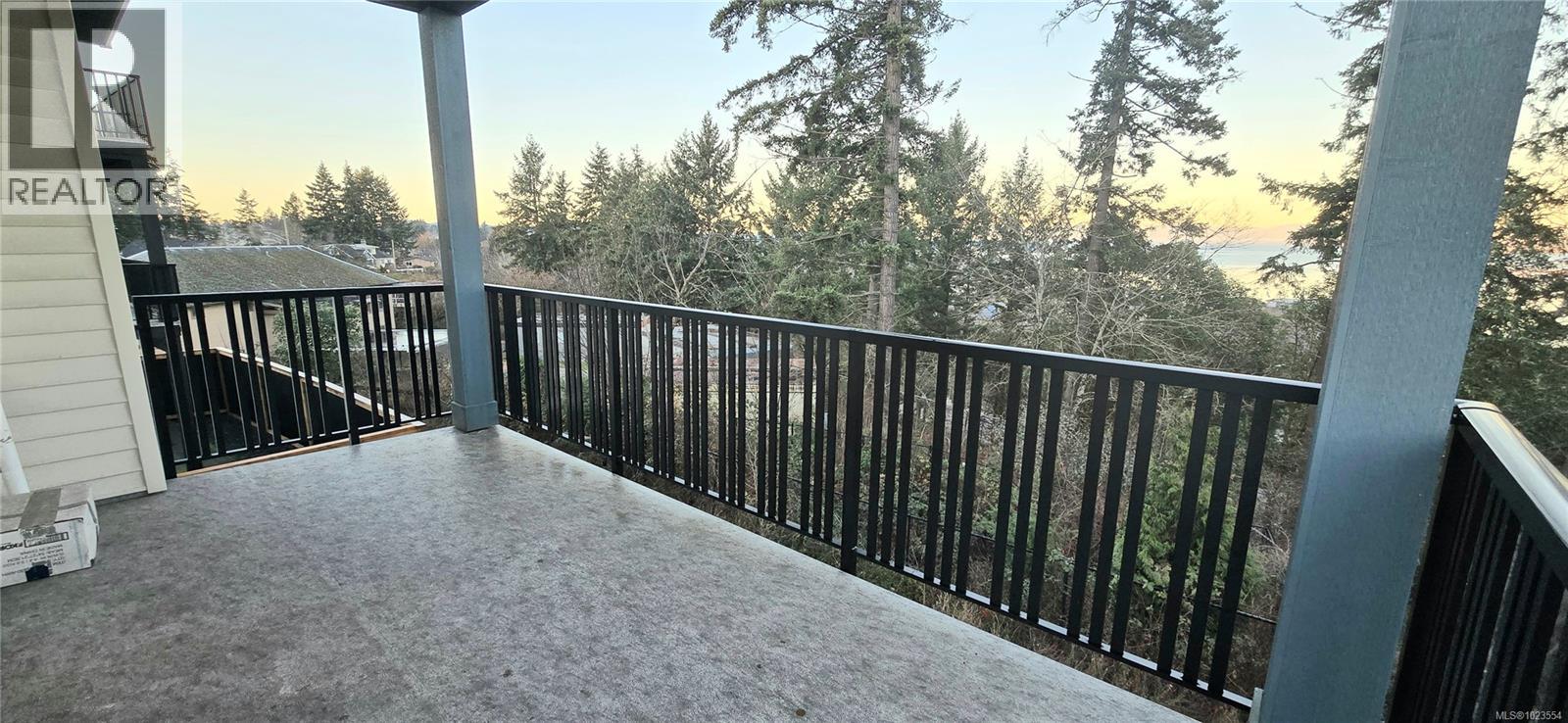 909 HARBOUR VIEW ST - 47