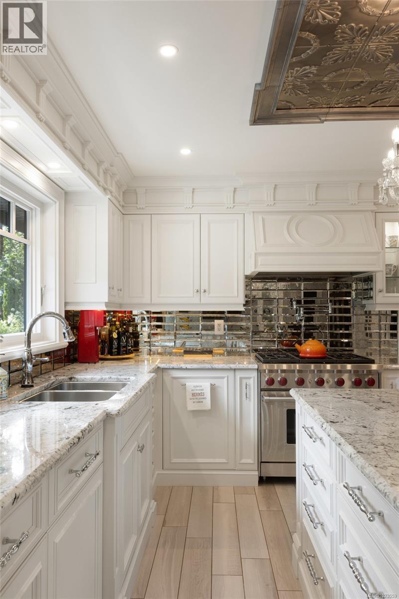  2773 Arbutus Road, Saanich