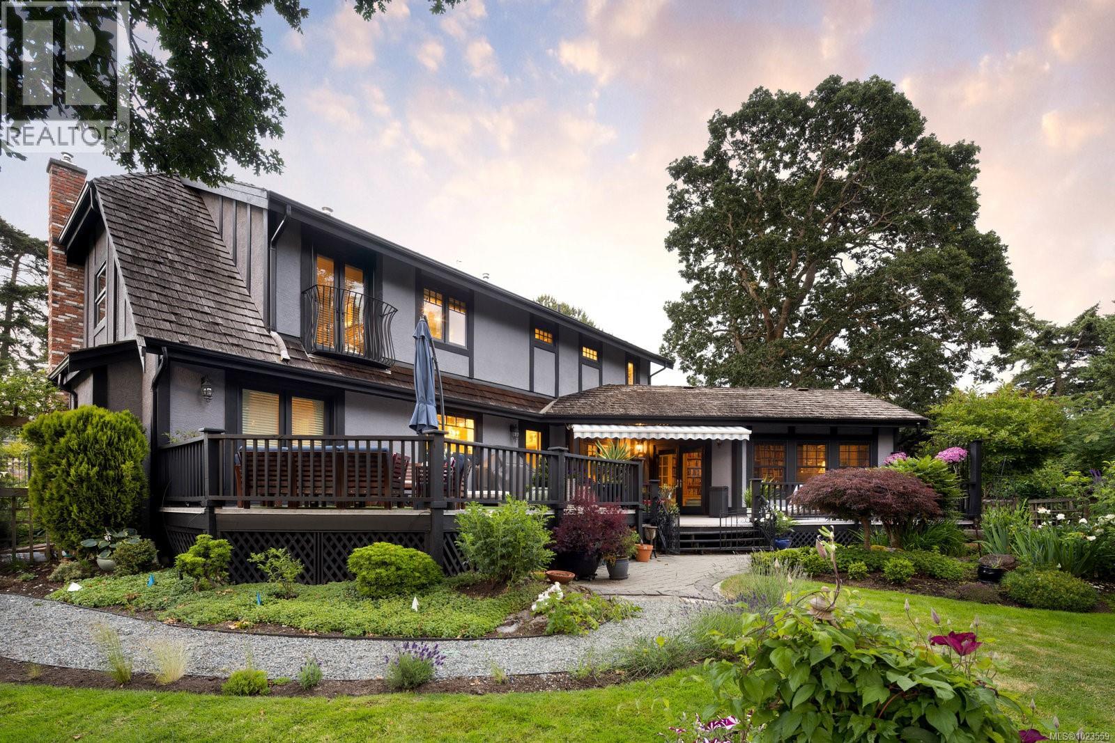  2773 Arbutus Road, Saanich