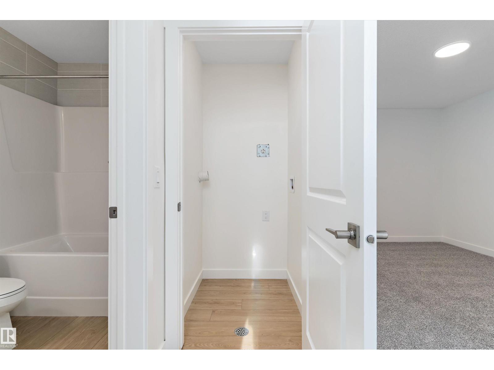 1066 MCLEOD AV, Spruce Grove