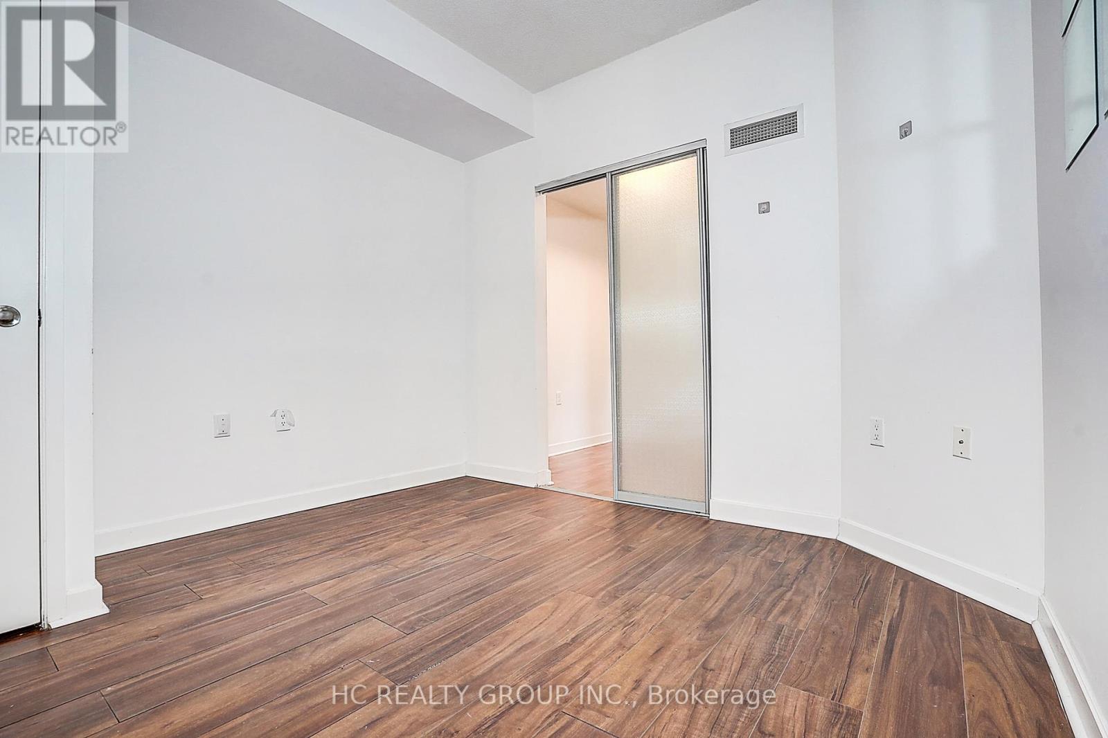 #412 85 BLOOR STREET E - 16