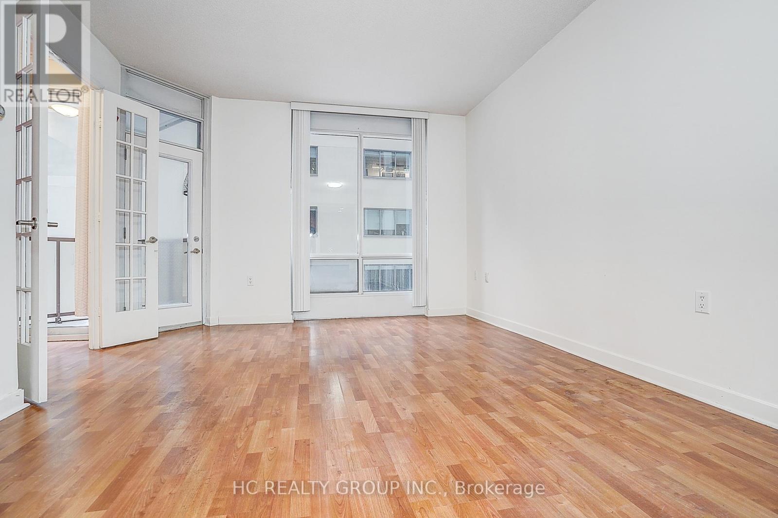 #412 85 BLOOR STREET E - 27