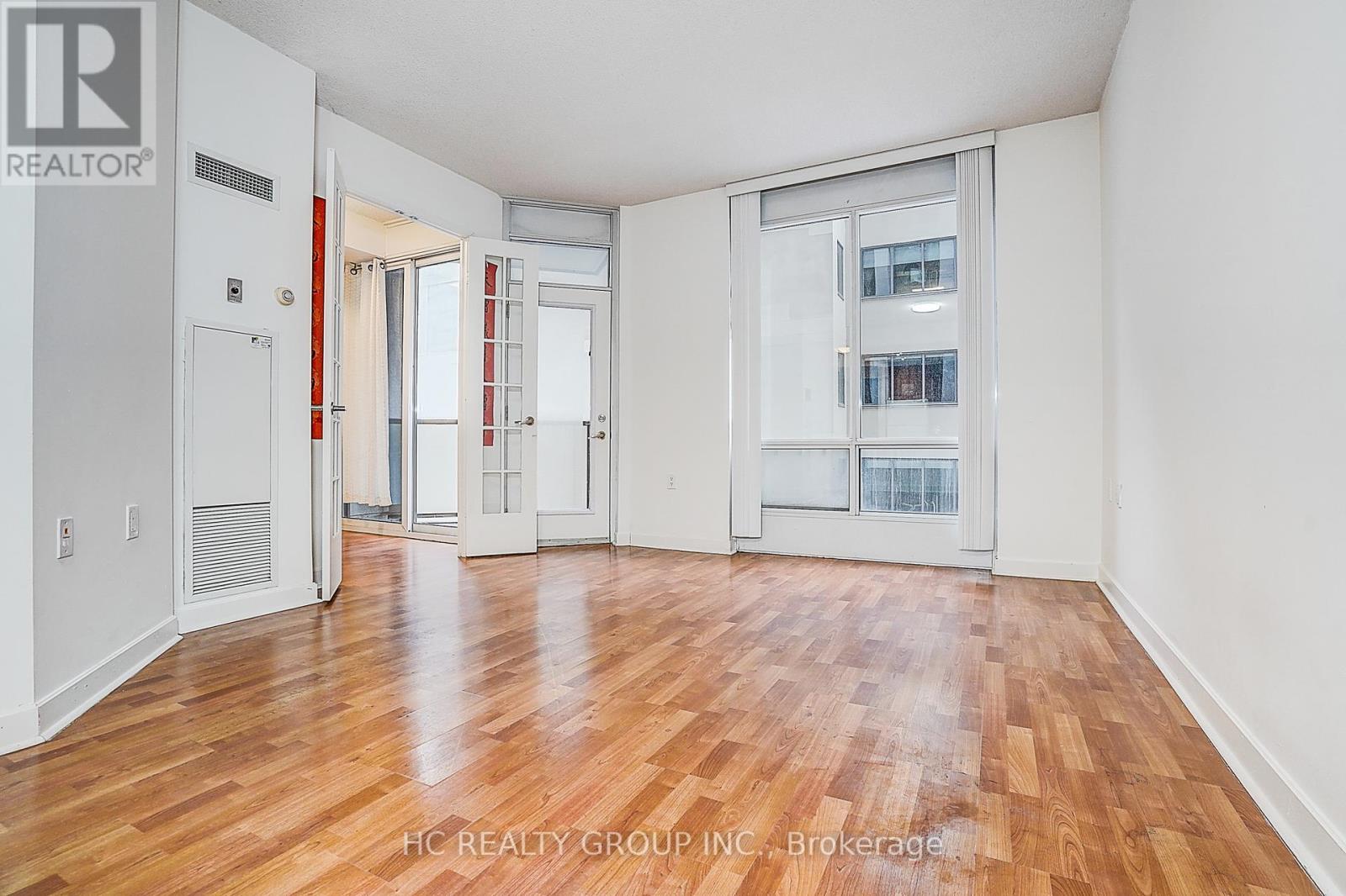 #412 85 BLOOR STREET E - 29