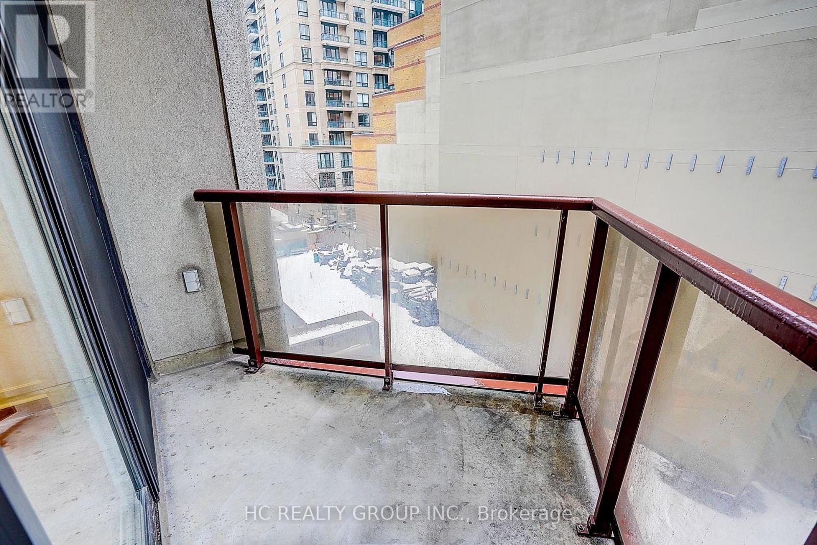 #412 85 BLOOR STREET E - 38
