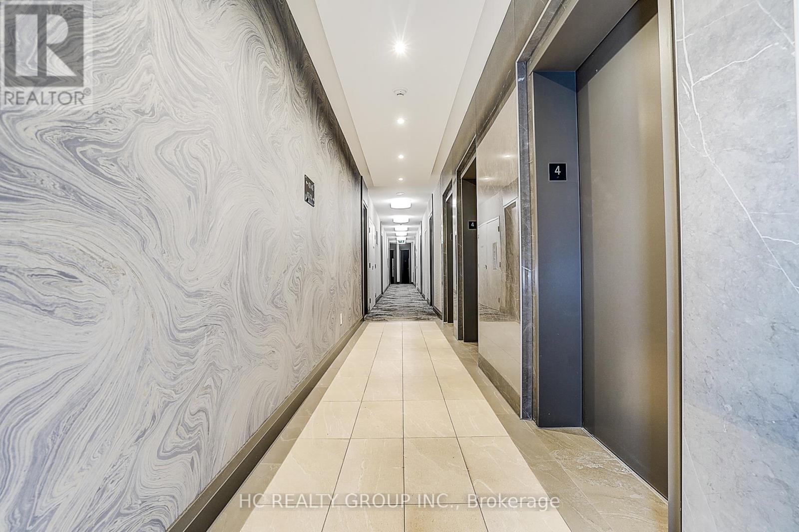 #412 85 BLOOR STREET E - 6