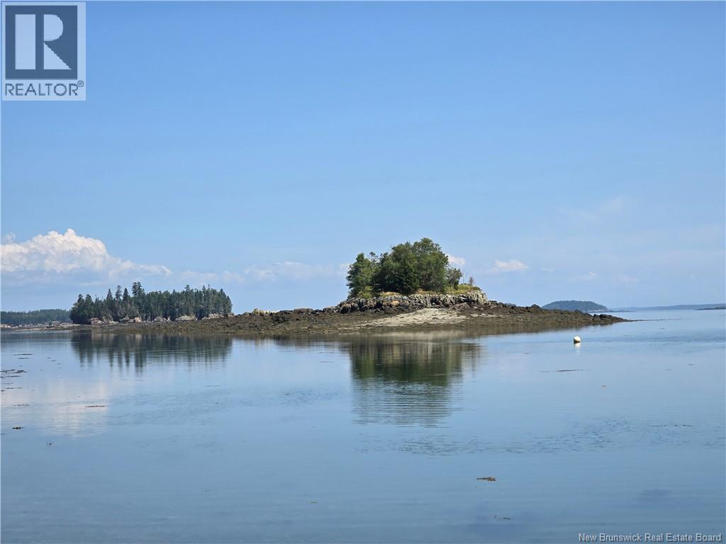 Cottage Little Island - Image 2