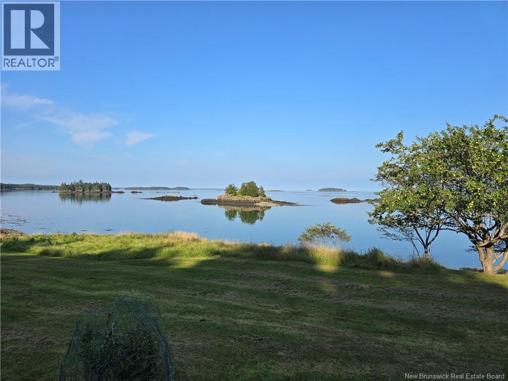 Cottage Little Island - Image 25