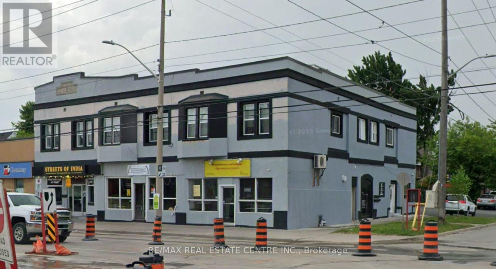 1155 University Ave. West photo 3