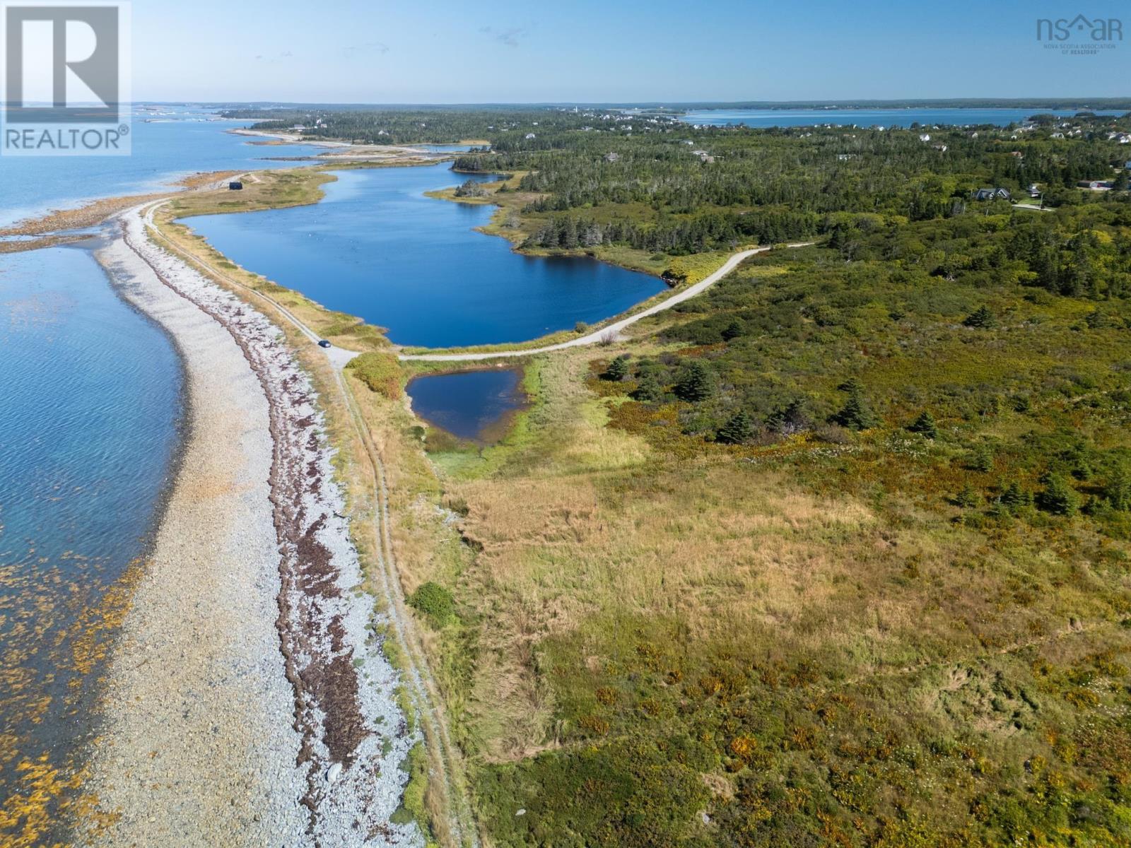 Property 17 of 49 of 40 Country Lane