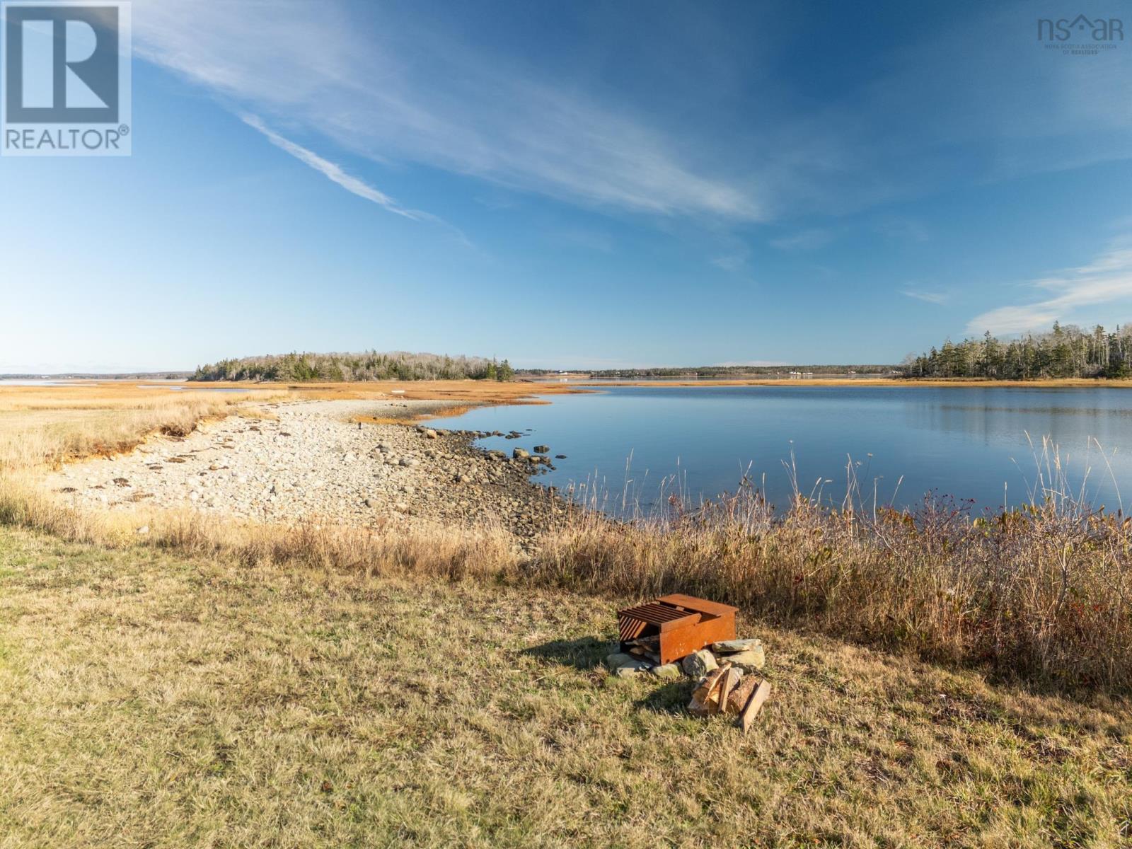 Property 13 of 41 of 911 Highway 335